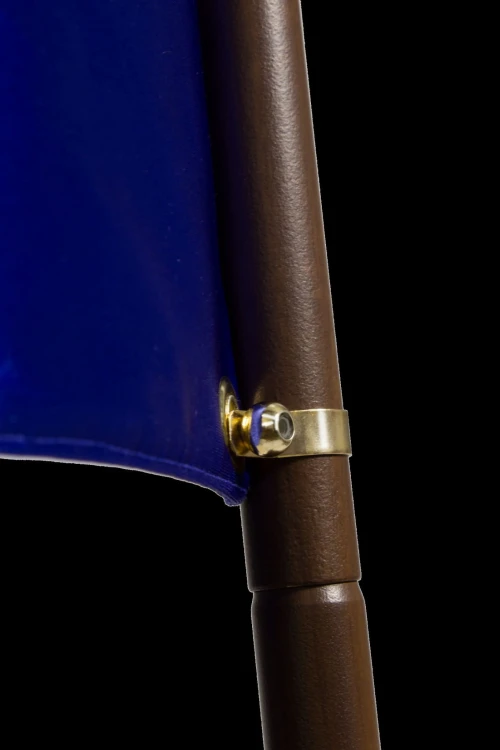 Fahnenstange mit untere Befestigung