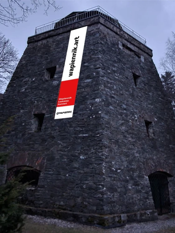 Hochfahne auf einem historische Gebaude